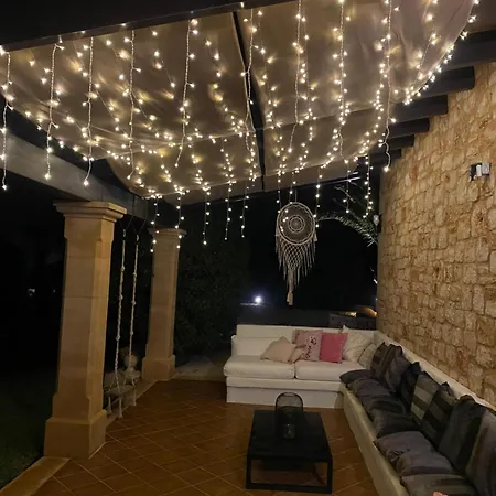 Mallorca 19 Km Montuiri Gallo Negro Santanyi Gesamte Social Media Villa