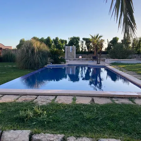 Villa Mallorca 19 Km Montuiri Gallo Negro Santanyi Gesamte Social Media *