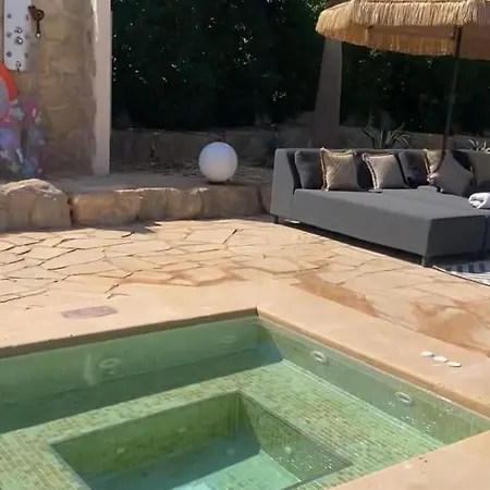 Mallorca 19 Km Montuiri Gallo Negro Santanyi Gesamte Social Media Villa