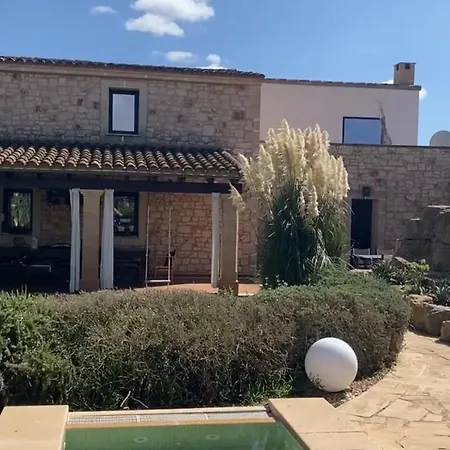 Mallorca 19 Km Montuiri Gallo Negro Santanyi Gesamte Social Media Villa *